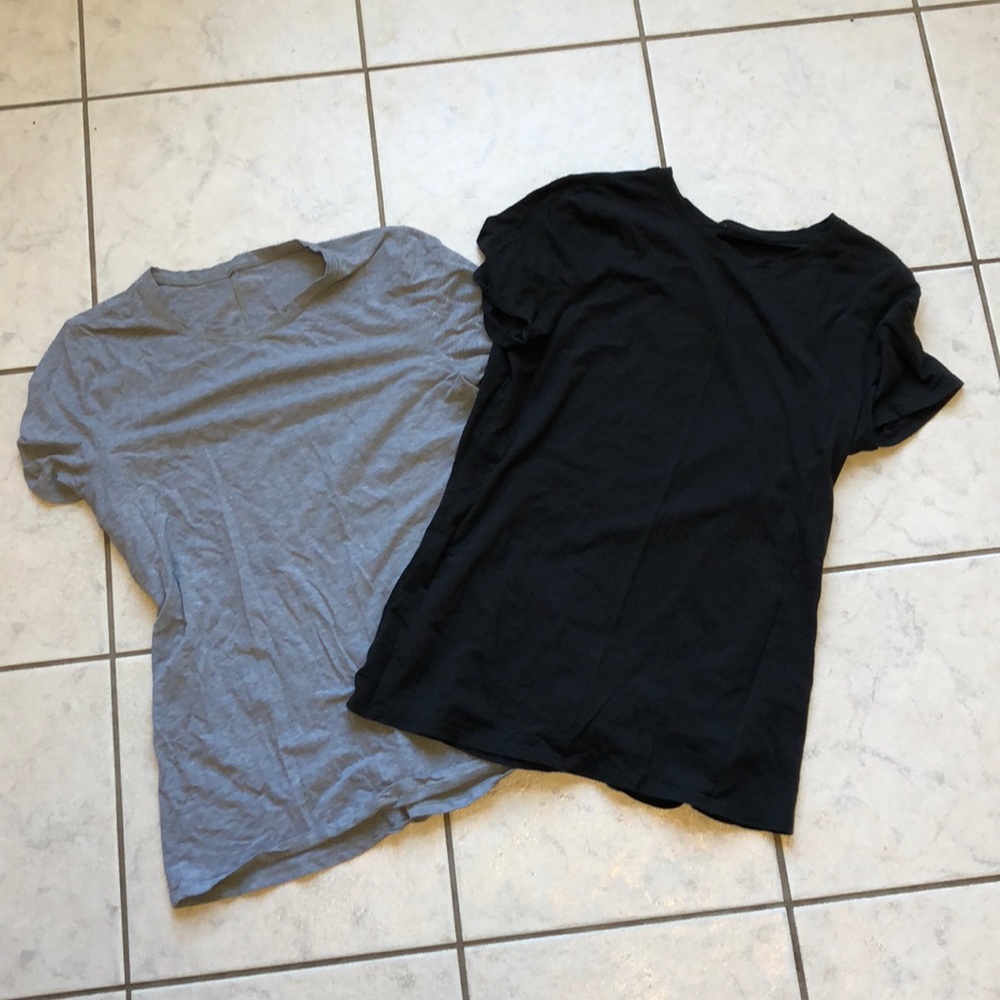 Black and Gray lululemon tees! 2 for 30, 1 for 15!